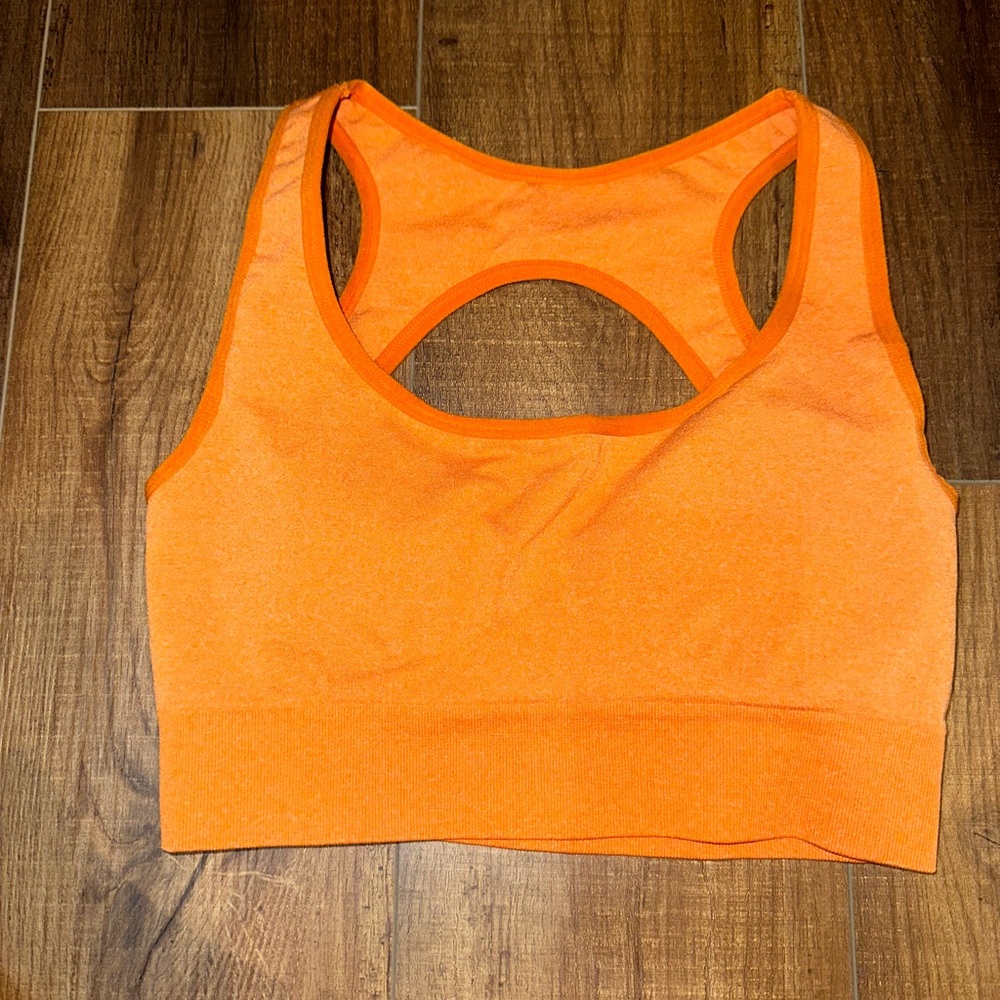 NVGTN sports bra